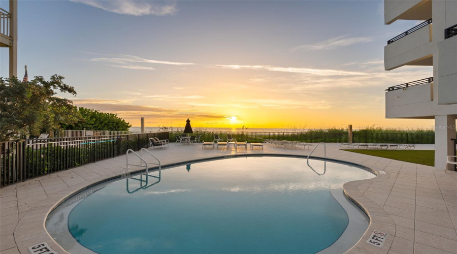 Indian Rocks Beach, Florida 33785, 2 Bedroom Bedrooms, ,2 Bathroombathrooms,Residential,For Sale,Gulf,0,Mfrtb8541950