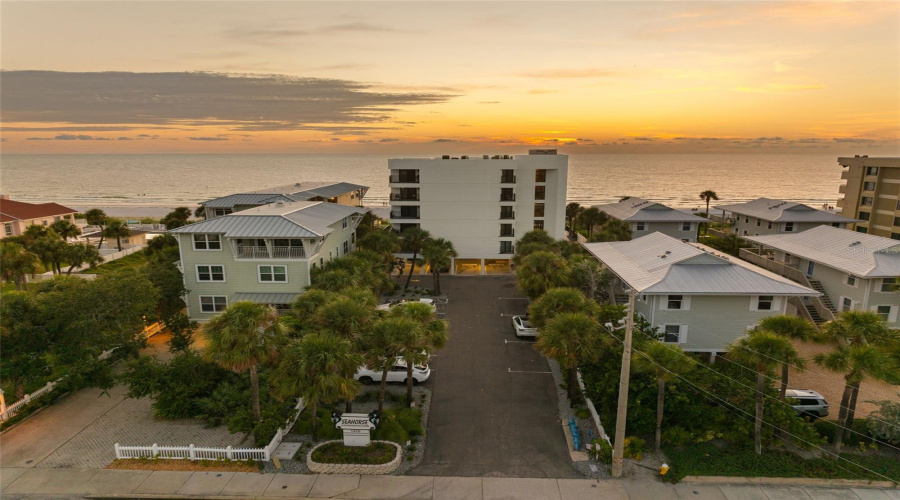 Indian Rocks Beach, Florida 33785, 2 Bedroom Bedrooms, ,2 Bathroombathrooms,Residential,For Sale,Gulf,0,Mfrtb8541950