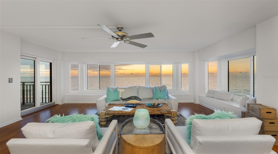 Indian Rocks Beach, Florida 33785, 2 Bedroom Bedrooms, ,2 Bathroombathrooms,Residential,For Sale,Gulf,0,Mfrtb8541950