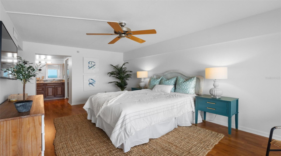 Indian Rocks Beach, Florida 33785, 2 Bedroom Bedrooms, ,2 Bathroombathrooms,Residential,For Sale,Gulf,0,Mfrtb8541950