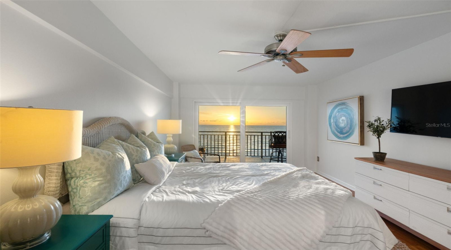 Indian Rocks Beach, Florida 33785, 2 Bedroom Bedrooms, ,2 Bathroombathrooms,Residential,For Sale,Gulf,0,Mfrtb8541950