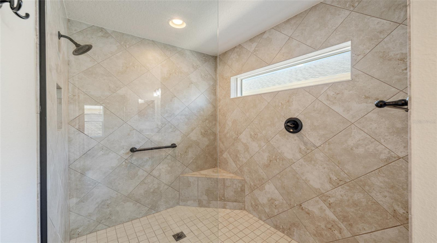 The Villages, Florida 32163, 3 Bedroom Bedrooms, ,2 Bathroombathrooms,Residential,For Sale,Patricia,0,Mfrg5112381