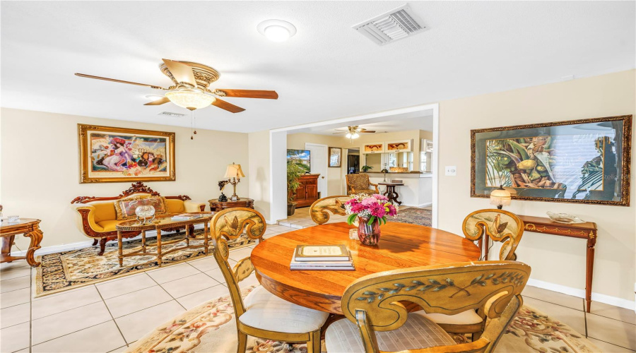 Seminole, Florida 33772, 4 Bedroom Bedrooms, ,3 Bathroombathrooms,Residential,For Sale,Ridge,0,Mfrtb8542098