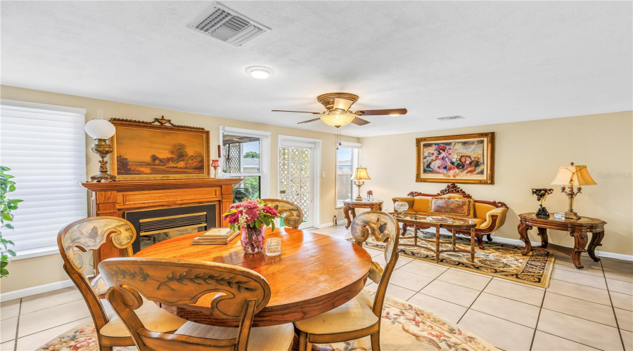 Seminole, Florida 33772, 4 Bedroom Bedrooms, ,3 Bathroombathrooms,Residential,For Sale,Ridge,0,Mfrtb8542098