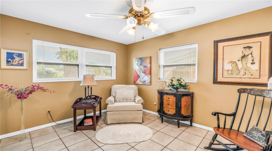 Seminole, Florida 33772, 4 Bedroom Bedrooms, ,3 Bathroombathrooms,Residential,For Sale,Ridge,0,Mfrtb8542098
