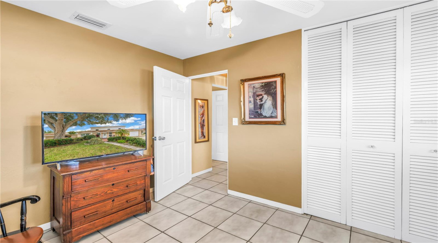 Seminole, Florida 33772, 4 Bedroom Bedrooms, ,3 Bathroombathrooms,Residential,For Sale,Ridge,0,Mfrtb8542098