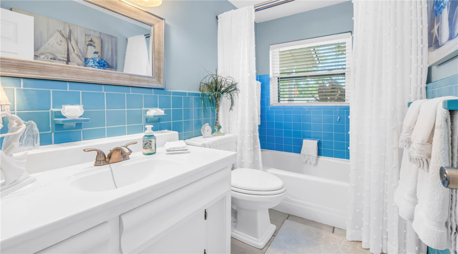 Seminole, Florida 33772, 4 Bedroom Bedrooms, ,3 Bathroombathrooms,Residential,For Sale,Ridge,0,Mfrtb8542098