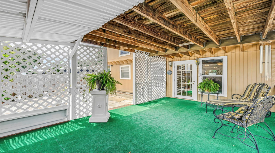 Seminole, Florida 33772, 4 Bedroom Bedrooms, ,3 Bathroombathrooms,Residential,For Sale,Ridge,0,Mfrtb8542098