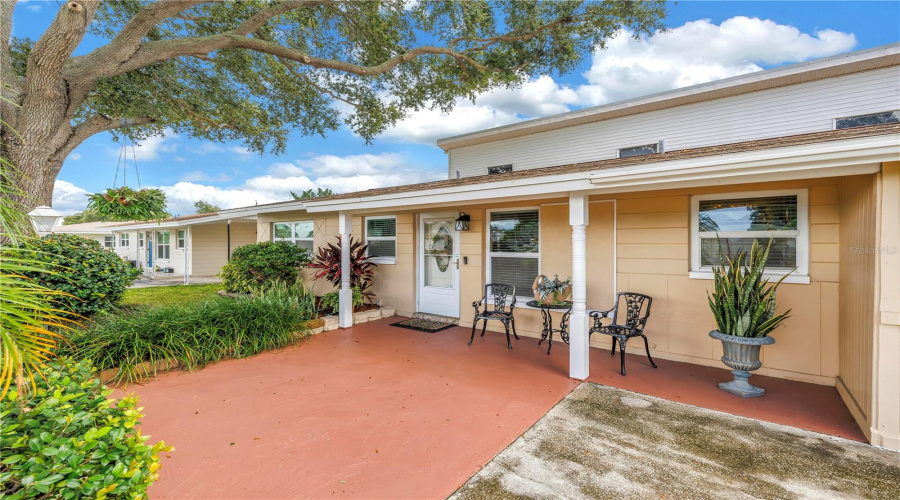 Seminole, Florida 33772, 4 Bedroom Bedrooms, ,3 Bathroombathrooms,Residential,For Sale,Ridge,0,Mfrtb8542098