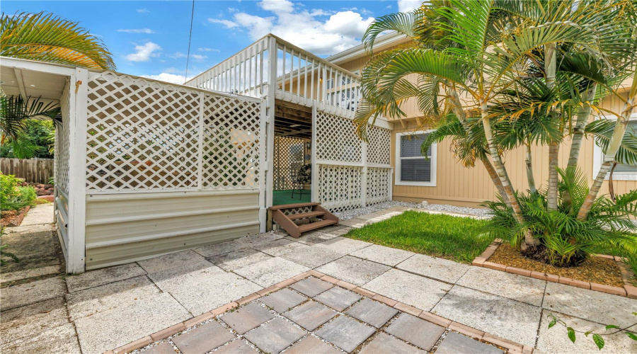 Seminole, Florida 33772, 4 Bedroom Bedrooms, ,3 Bathroombathrooms,Residential,For Sale,Ridge,0,Mfrtb8542098