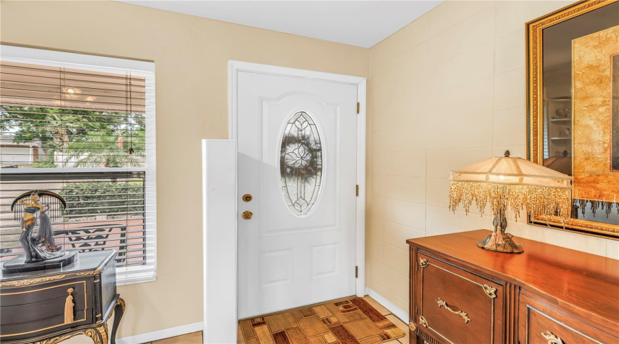 Seminole, Florida 33772, 4 Bedroom Bedrooms, ,3 Bathroombathrooms,Residential,For Sale,Ridge,0,Mfrtb8542098