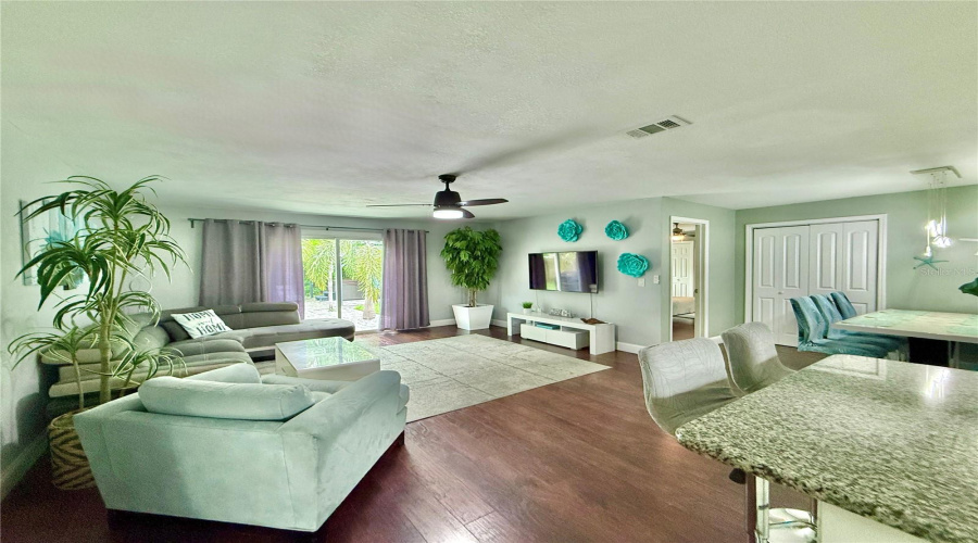 Clearwater, Florida 33756, 3 Bedroom Bedrooms, ,2 Bathroombathrooms,Residential,For Sale,Lotus,0,Mfrtb8535190