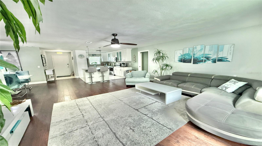 Clearwater, Florida 33756, 3 Bedroom Bedrooms, ,2 Bathroombathrooms,Residential,For Sale,Lotus,0,Mfrtb8535190