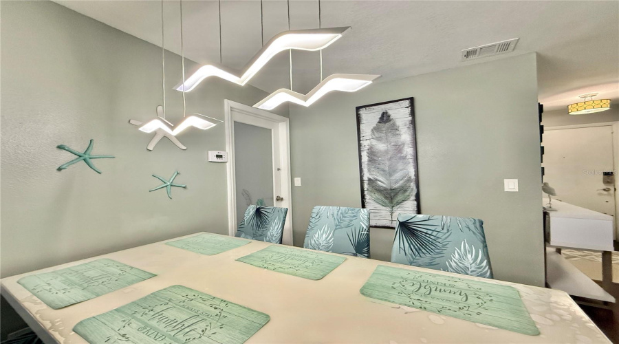 Clearwater, Florida 33756, 3 Bedroom Bedrooms, ,2 Bathroombathrooms,Residential,For Sale,Lotus,0,Mfrtb8535190
