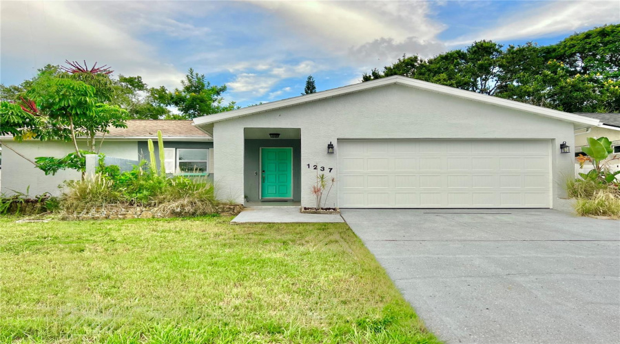 Clearwater, Florida 33756, 3 Bedroom Bedrooms, ,2 Bathroombathrooms,Residential,For Sale,Lotus,0,Mfrtb8535190