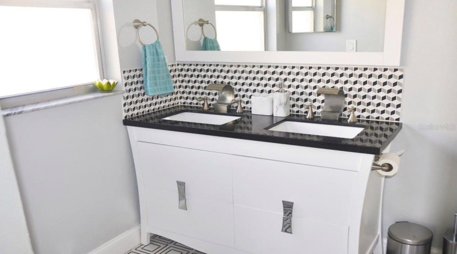 Clearwater, Florida 33756, 3 Bedroom Bedrooms, ,2 Bathroombathrooms,Residential,For Sale,Lotus,0,Mfrtb8535190