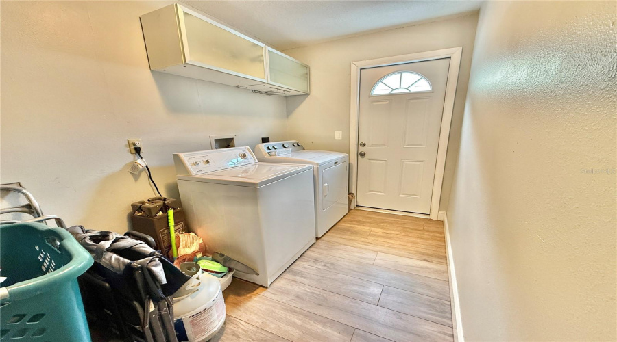 Clearwater, Florida 33756, 3 Bedroom Bedrooms, ,2 Bathroombathrooms,Residential,For Sale,Lotus,0,Mfrtb8535190