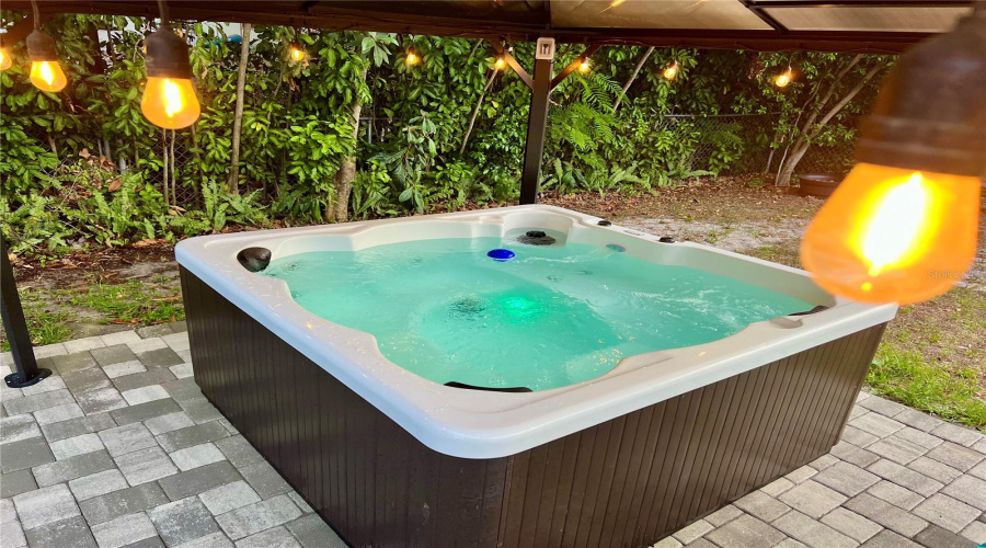 Clearwater, Florida 33756, 3 Bedroom Bedrooms, ,2 Bathroombathrooms,Residential,For Sale,Lotus,0,Mfrtb8535190