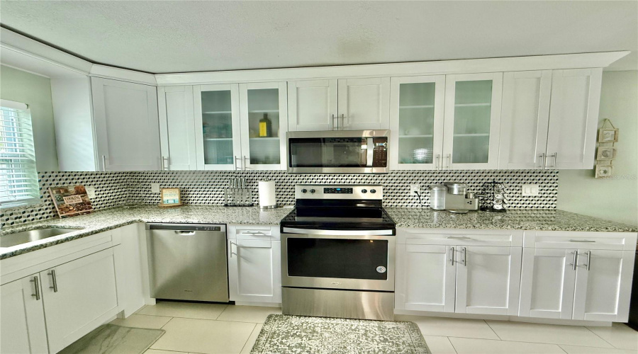 Clearwater, Florida 33756, 3 Bedroom Bedrooms, ,2 Bathroombathrooms,Residential,For Sale,Lotus,0,Mfrtb8535190