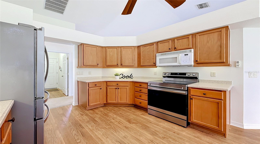 Leesburg, Florida 34748, 3 Bedroom Bedrooms, ,2 Bathroombathrooms,Residential,For Sale,Peekskill,0,Mfrg5115456