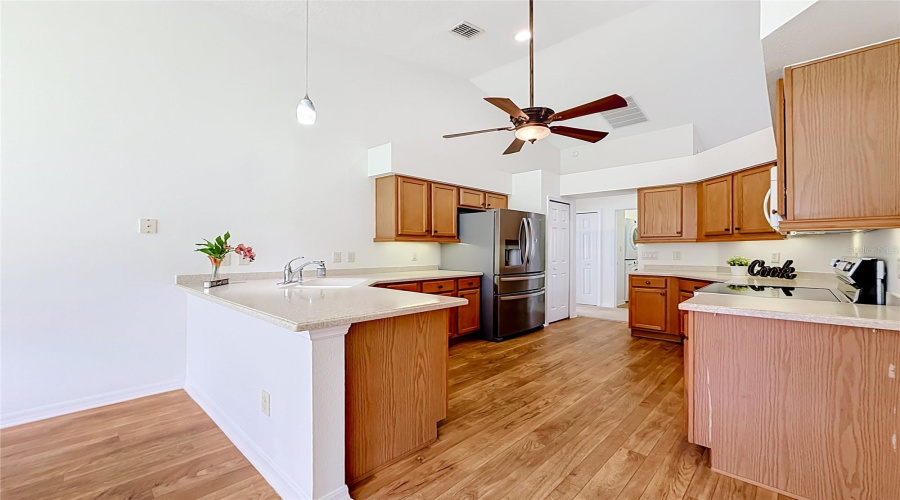 Leesburg, Florida 34748, 3 Bedroom Bedrooms, ,2 Bathroombathrooms,Residential,For Sale,Peekskill,0,Mfrg5115456