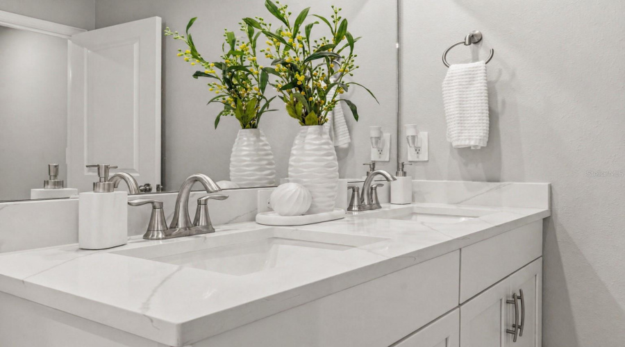 2Nd Full Bathroom 2Nd Floor With Dual Sinks