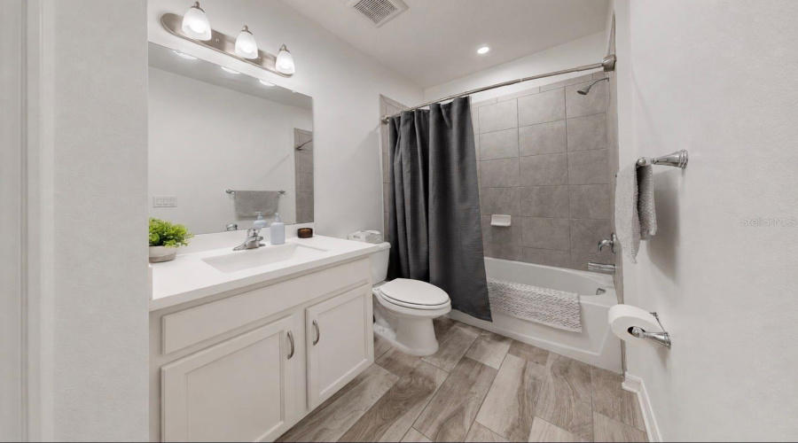 Palmetto, Florida 34221, 5 Bedroom Bedrooms, ,4 Bathroombathrooms,Residential,For Sale,Gavella,0,Mfrtb8514479