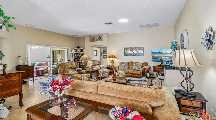 The Villages, Florida 32162, 3 Bedroom Bedrooms, ,2 Bathroombathrooms,Residential,For Sale,77Th Northridge,0,Mfrtb8520567