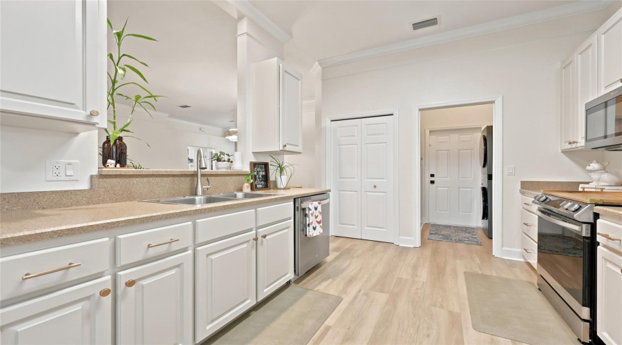 Newberry, Florida 32669, 3 Bedroom Bedrooms, ,2 Bathroombathrooms,Residential,For Sale,25Th,0,Mfrgc541542
