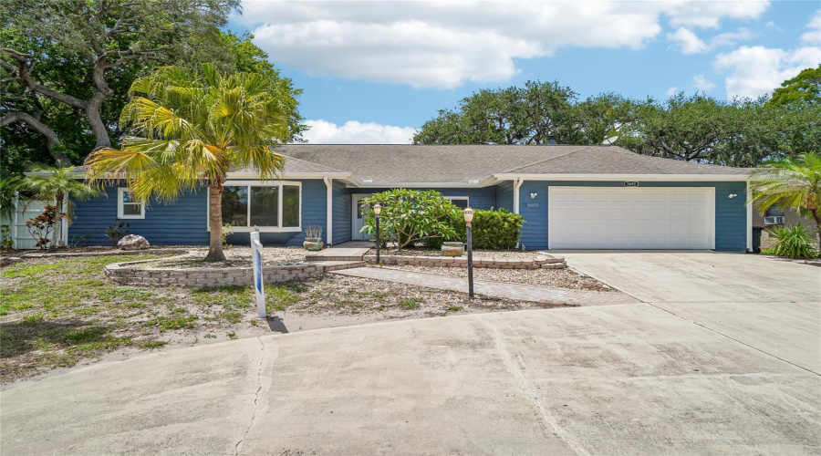 New Port Richey, Florida 34652, 5 Bedroom Bedrooms, ,3 Bathroombathrooms,Residential,For Sale,Executive,0,Mfro6399373