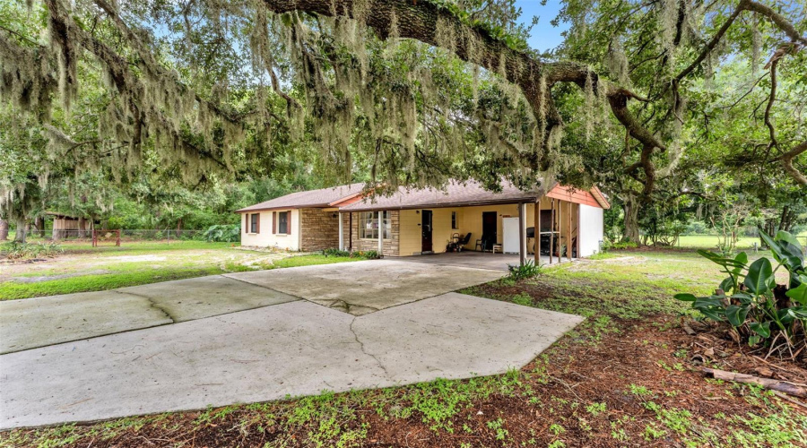 Lakeland, Florida 33809, 3 Bedroom Bedrooms, ,2 Bathroombathrooms,Residential,For Sale,Marcum,0,Mfrl4962742