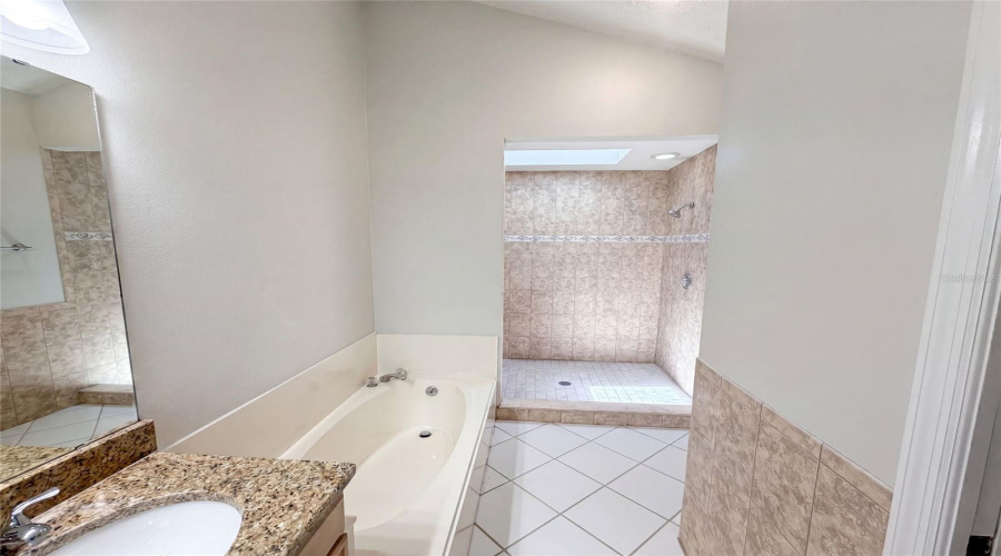 Lake Mary, Florida 32746, 3 Bedroom Bedrooms, ,2 Bathroombathrooms,Residential,For Sale,Sprucewood,0,Mfro6418607