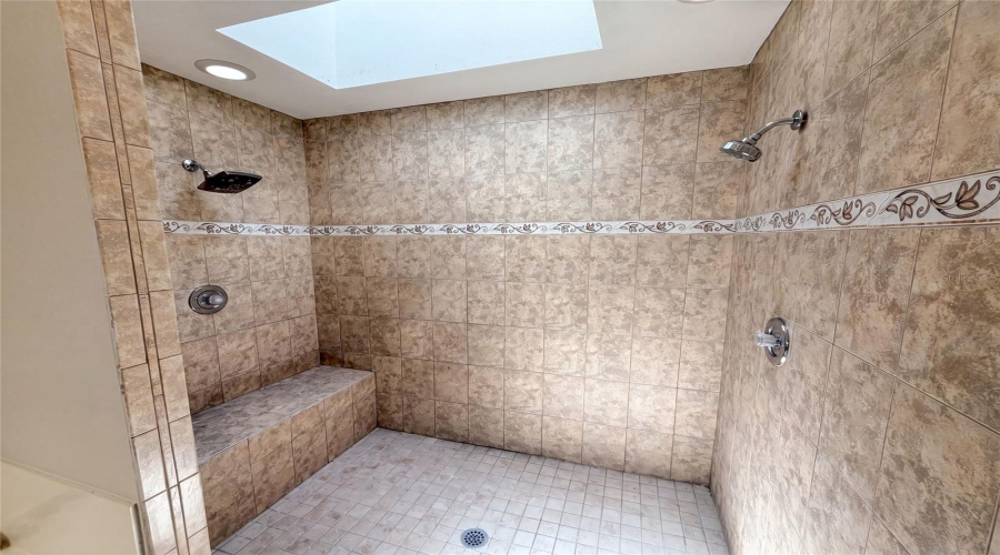 Lake Mary, Florida 32746, 3 Bedroom Bedrooms, ,2 Bathroombathrooms,Residential,For Sale,Sprucewood,0,Mfro6418607