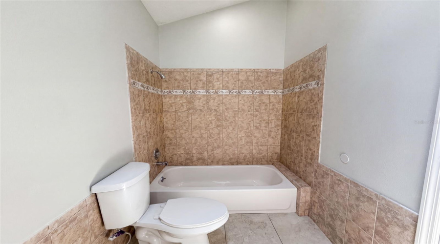 Lake Mary, Florida 32746, 3 Bedroom Bedrooms, ,2 Bathroombathrooms,Residential,For Sale,Sprucewood,0,Mfro6418607