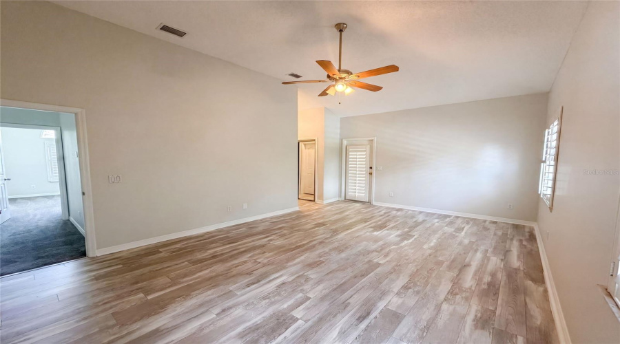 Lake Mary, Florida 32746, 3 Bedroom Bedrooms, ,2 Bathroombathrooms,Residential,For Sale,Sprucewood,0,Mfro6418607