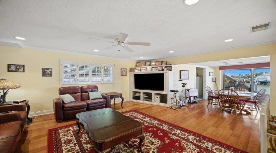 Family Room Angle 2