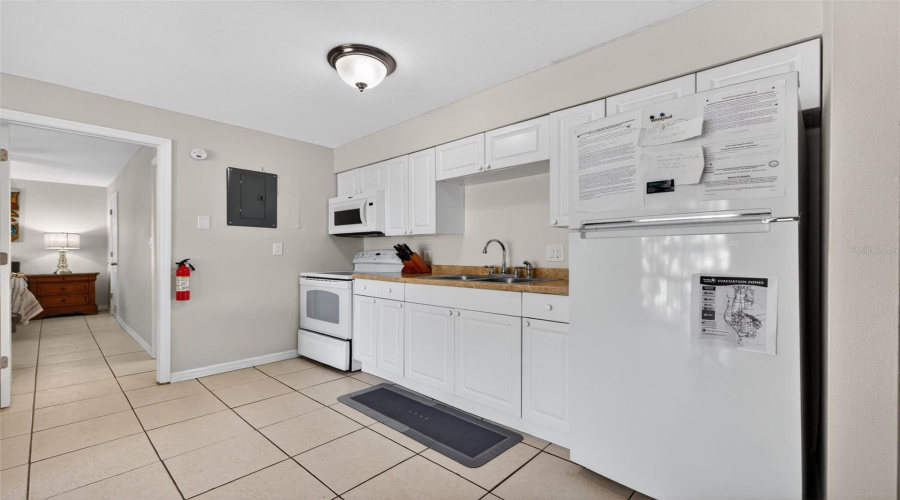 Clearwater, Florida 33764, 1 Bedroom Bedrooms, ,1 Bathroombathrooms,Residential,For Sale,Bay,0,Mfrtb8480752