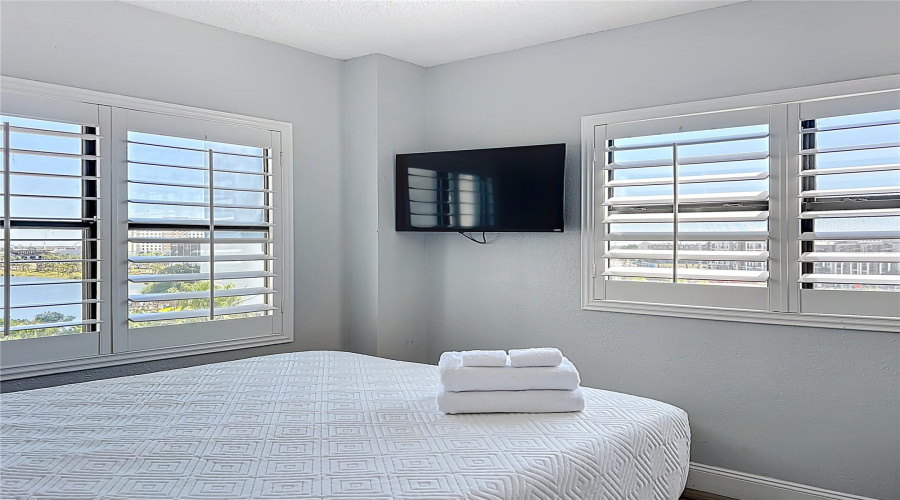 Orlando, Florida 32819, 2 Bedroom Bedrooms, ,2 Bathroombathrooms,Residential,For Sale,Carrier,0,Mfro6253996