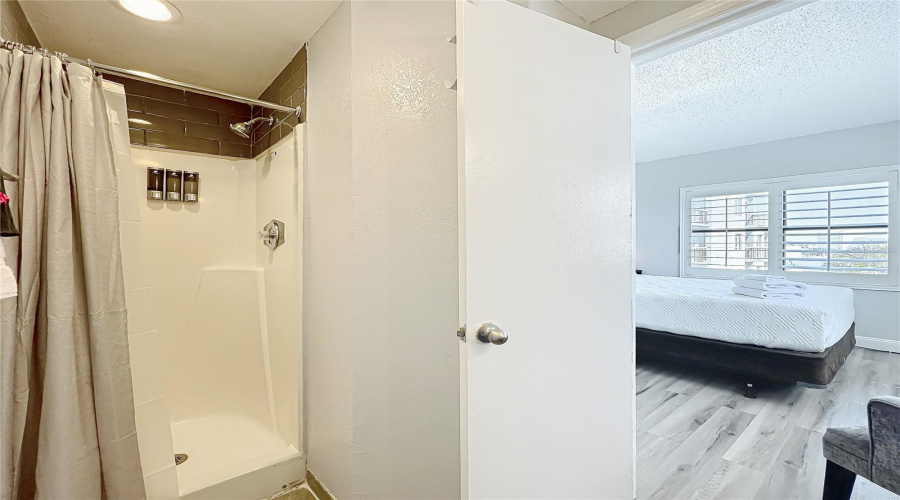 Orlando, Florida 32819, 2 Bedroom Bedrooms, ,2 Bathroombathrooms,Residential,For Sale,Carrier,0,Mfro6253996