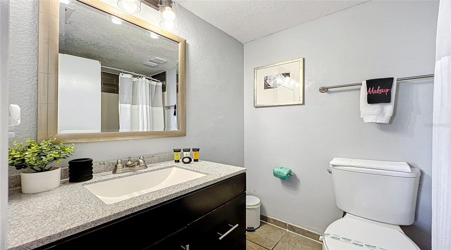 Orlando, Florida 32819, 2 Bedroom Bedrooms, ,2 Bathroombathrooms,Residential,For Sale,Carrier,0,Mfro6253996