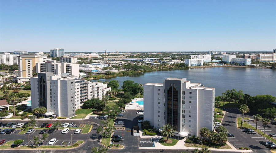 Orlando, Florida 32819, 2 Bedroom Bedrooms, ,2 Bathroombathrooms,Residential,For Sale,Carrier,0,Mfro6253996