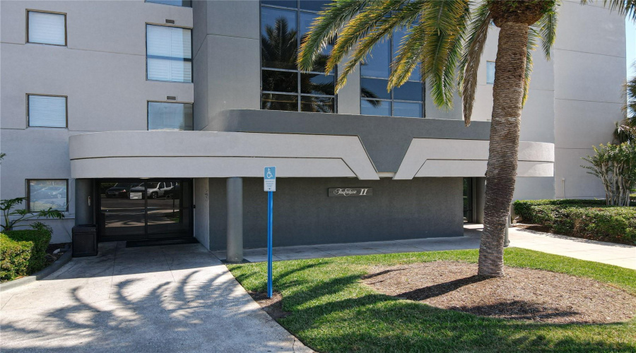 Orlando, Florida 32819, 2 Bedroom Bedrooms, ,2 Bathroombathrooms,Residential,For Sale,Carrier,0,Mfro6253996