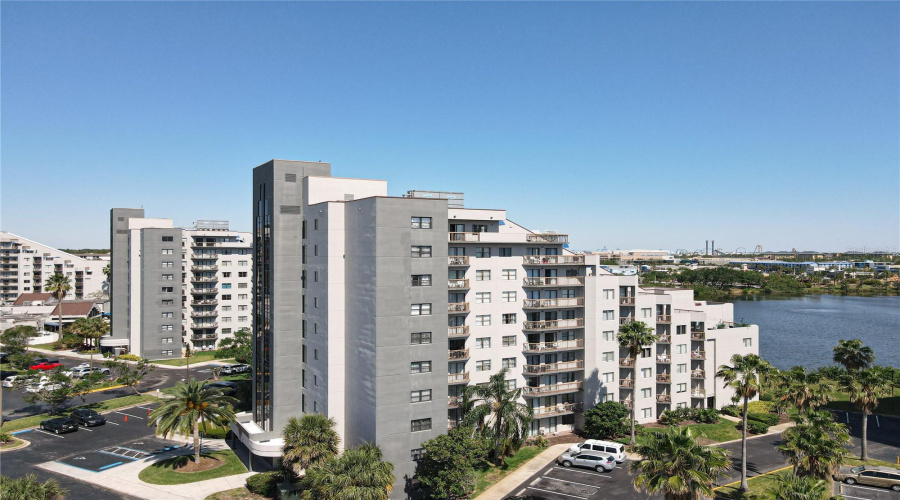 Orlando, Florida 32819, 2 Bedroom Bedrooms, ,2 Bathroombathrooms,Residential,For Sale,Carrier,0,Mfro6253996