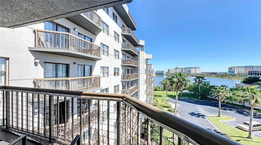Orlando, Florida 32819, 2 Bedroom Bedrooms, ,2 Bathroombathrooms,Residential,For Sale,Carrier,0,Mfro6253996