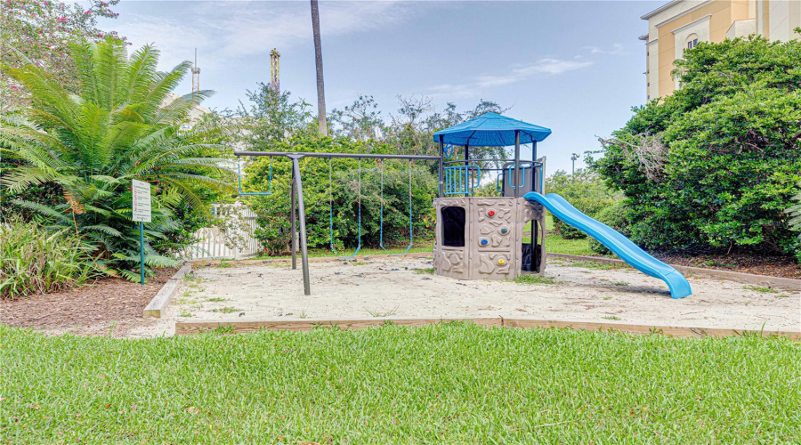 Orlando, Florida 32819, 2 Bedroom Bedrooms, ,2 Bathroombathrooms,Residential,For Sale,Carrier,0,Mfro6253996
