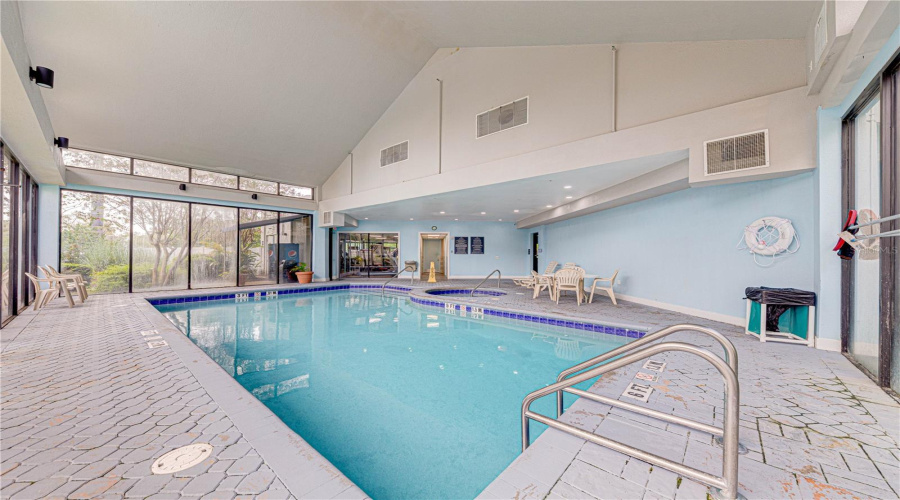 Orlando, Florida 32819, 2 Bedroom Bedrooms, ,2 Bathroombathrooms,Residential,For Sale,Carrier,0,Mfro6253996