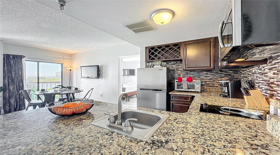 Orlando, Florida 32819, 2 Bedroom Bedrooms, ,2 Bathroombathrooms,Residential,For Sale,Carrier,0,Mfro6253996