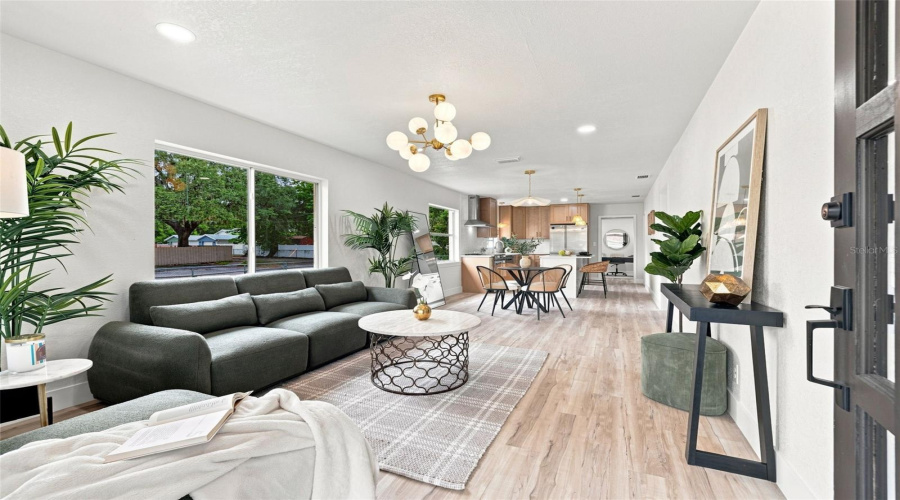 Tampa, Florida 33610, 3 Bedroom Bedrooms, ,1 Bathroombathrooms,Residential,For Sale,Hanna,0,Mfrtb8541195