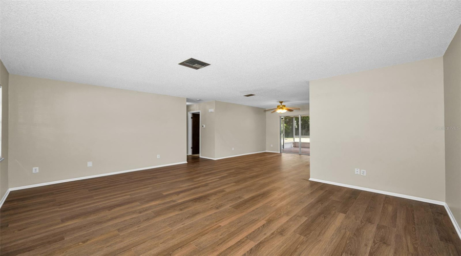 Spring Hill, Florida 34606, 2 Bedroom Bedrooms, ,2 Bathroombathrooms,Residential,For Sale,Portland,0,Mfrtb8541564