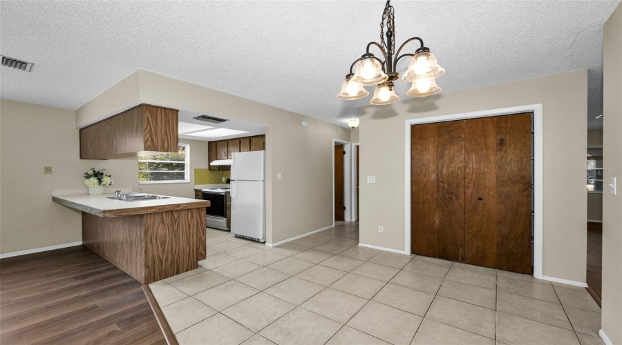 Spring Hill, Florida 34606, 2 Bedroom Bedrooms, ,2 Bathroombathrooms,Residential,For Sale,Portland,0,Mfrtb8541564